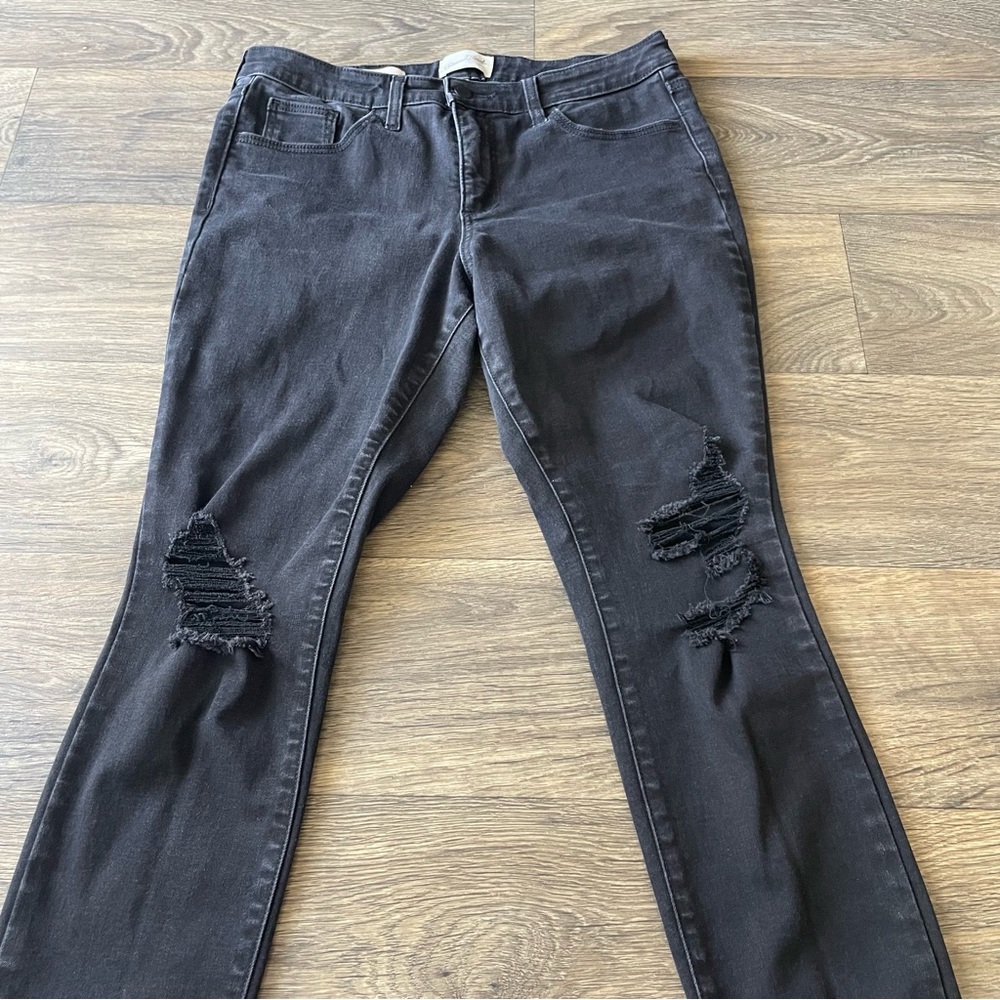 Universal Thread Jeans - Picture 3 of 7